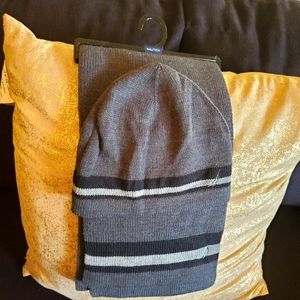 NAUTICA  SCARF AND HAT SET